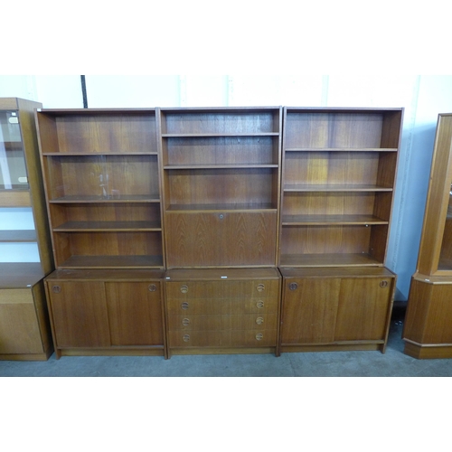 82 - A large Danish teak bookcase