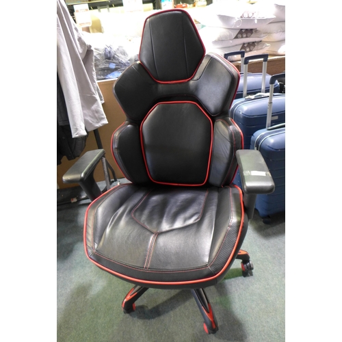 3030 - Ture Innovation 3D Insight Gaming Chair - Damaged Base (285-60) * This lot is subject to VAT