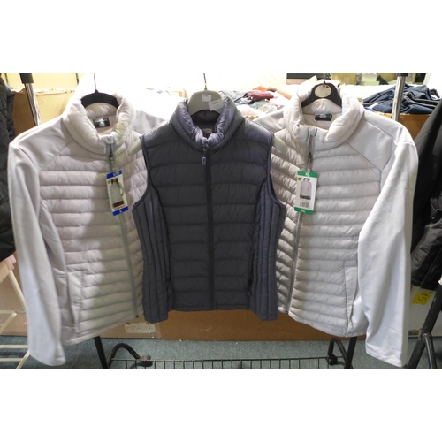 3031 - 3 Women's 32°C jackets including one body warmer - mixed sizes and colours * this lot is subject to ... 