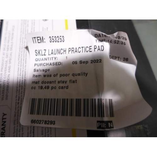 3156 - Sklz Launch Practice Pad, Michelin Hydroedge 26