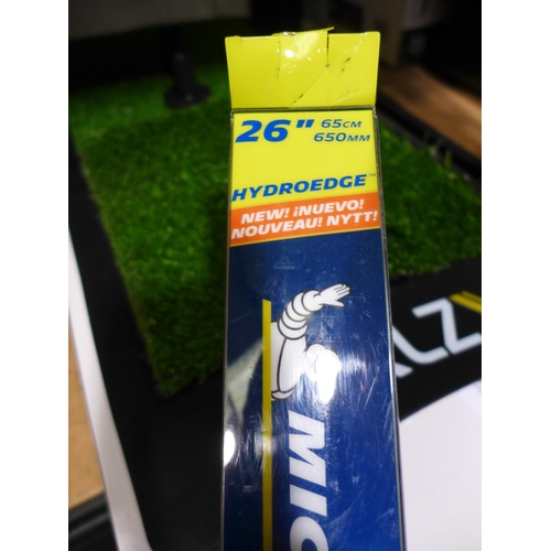 3156 - Sklz Launch Practice Pad, Michelin Hydroedge 26