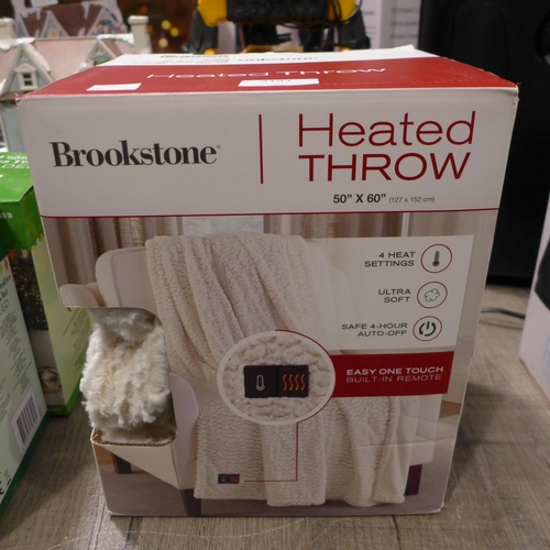 3193 - Brookstone Heated Throw   (283-143) * This lot is subject to VAT