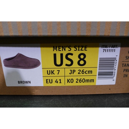 3268 - Pair of men's brown  Shearling slippers size UK 7 * this lot is subject to VAT