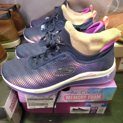 3272 - 2 Pairs of women's purple Skechers UK sizes 5 & 6 * this lot is subject to VAT