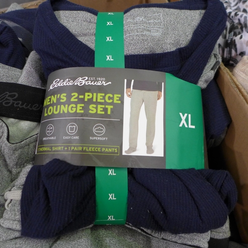 3283 - Box of men's casual clothing - various sizes/styles, etc. * this lot is subject to VAT