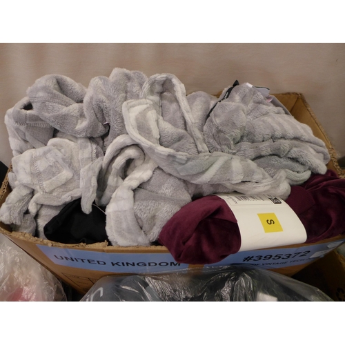 3287 - Box of women's DKNY loungewear, various sizes, styles, etc. * this lot is subject to VAT