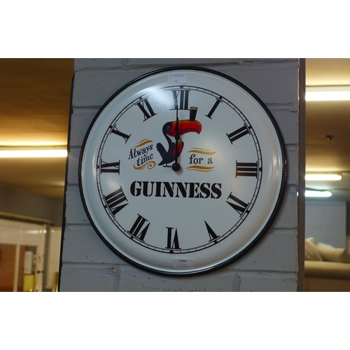 1466 - A Guinness clock