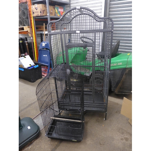 2492 - Large parrot cage and small bird cage