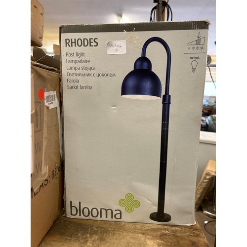 2078 - Rhodes standard lamp