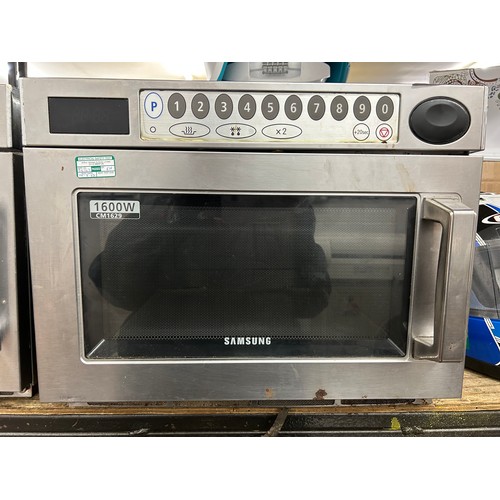 2098 - Samsung 1600w CM1629 commercial microwave