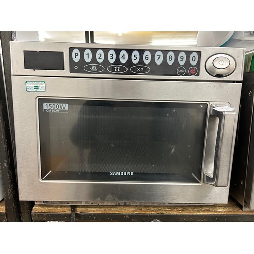 2099 - Samsung 1500w CM1529 commercial microwave