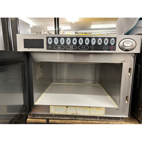 2099 - Samsung 1500w CM1529 commercial microwave