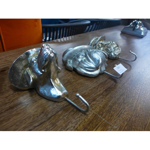 1312 - A set of Dapper Dog hooks (369845320)