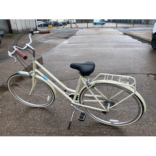 2233 - Dawes Countess Heritage Range sit up and beg/shopper bike - unused - some storage marks - original R... 