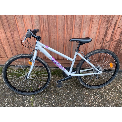 2444 - B-Twin Rock Rider women's mountain bike/bicycle/MTB - Police repossession