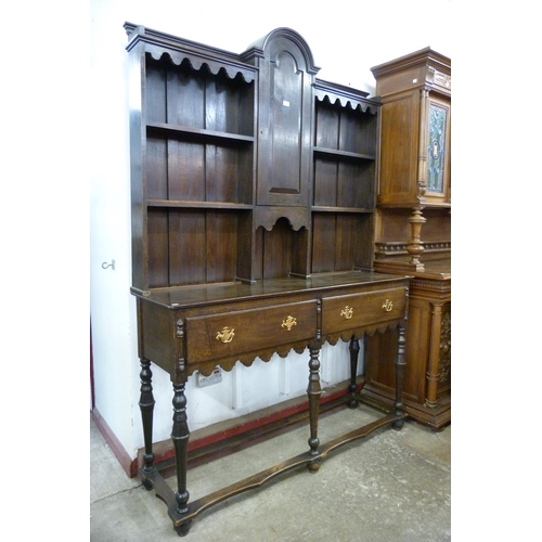 136 - A George III style oak dresser