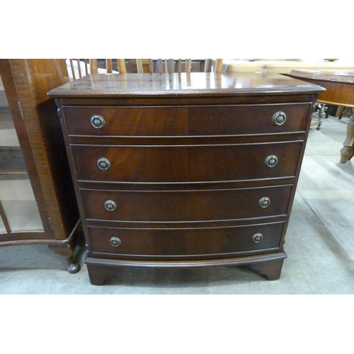 172 - A small mahogany bow front chest of drawers