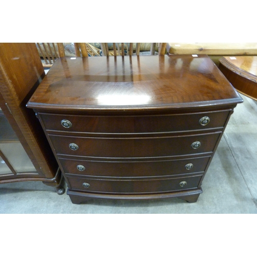 172 - A small mahogany bow front chest of drawers