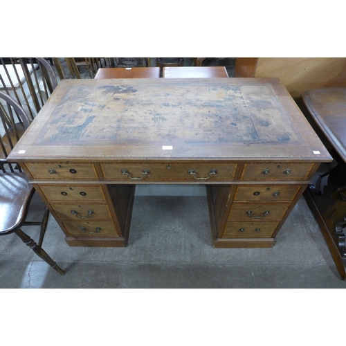 199 - An Edward VII inlaid mahogany pedestal desk