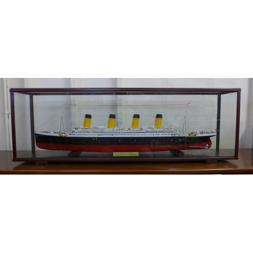 282 - A cased model of RMS Titanic