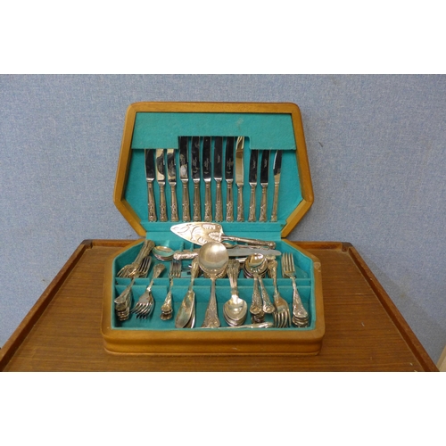 324 - A canteen of stainless steel Kings pattern cutlery