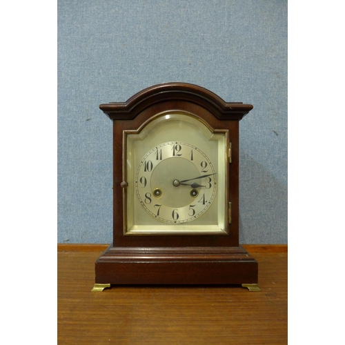 325 - An early 20th Century German Junghans mahogany bracket clock