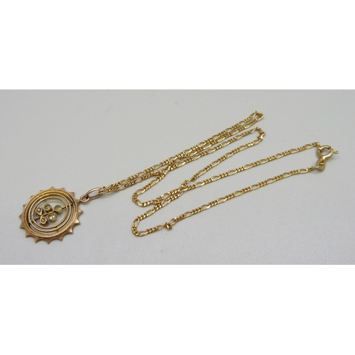 1049 - A 9ct gold pendant and chain, 4.8g, chain 44cm