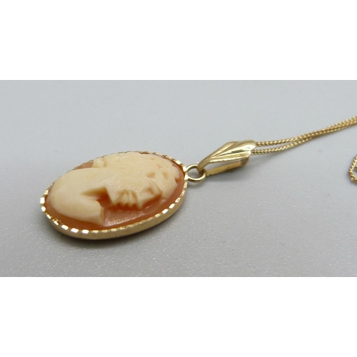 1159 - A 9ct gold chain with cameo pendant, chain 0.6g, 41cm chain