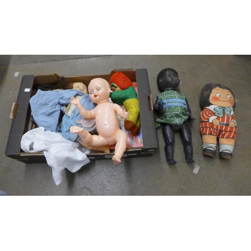 1210 - A collection of dolls and soft toy figures **PLEASE NOTE THIS LOT IS NOT ELIGIBLE FOR POSTING AND PA... 