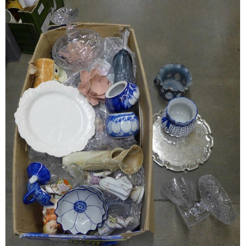 1214 - A collection of assorted china, glass, metalware, etc. **PLEASE NOTE THIS LOT IS NOT ELIGIBLE FOR PO... 