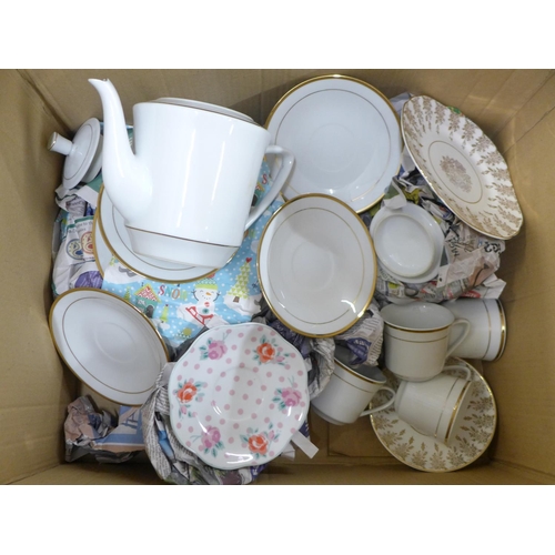 1227 - A white and gold Chinese tea set and other teawares **PLEASE NOTE THIS LOT IS NOT ELIGIBLE FOR POSTI... 