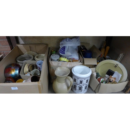 1229 - A collection of 1960's kitchenware, stoneware, decorative items, etc. **PLEASE NOTE THIS LOT IS NOT ... 