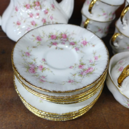 710 - A Paragon Victoriana Rose part tea set, tea pot lid a/f