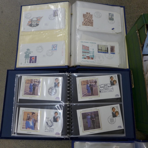 725 - Stamps:- box of worldwide first day covers, in albums and loose