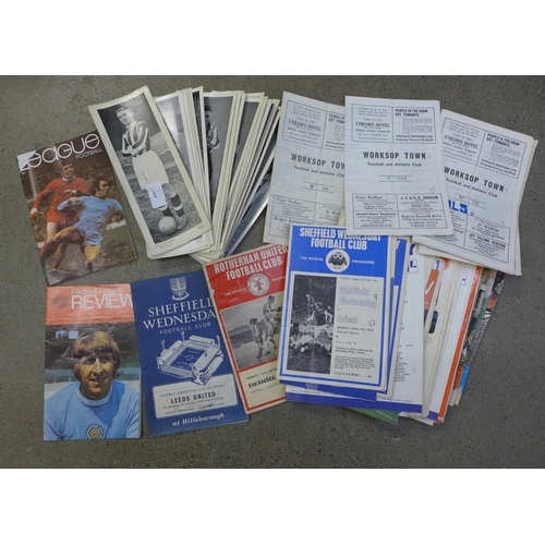 738 - Football cards from 1930s and 1940s (25) and 1970s football programmes