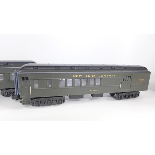 798 - A MTH/Rail King New York Central Madison Combine/Diner and a New York Central Steamlined Passenger C... 