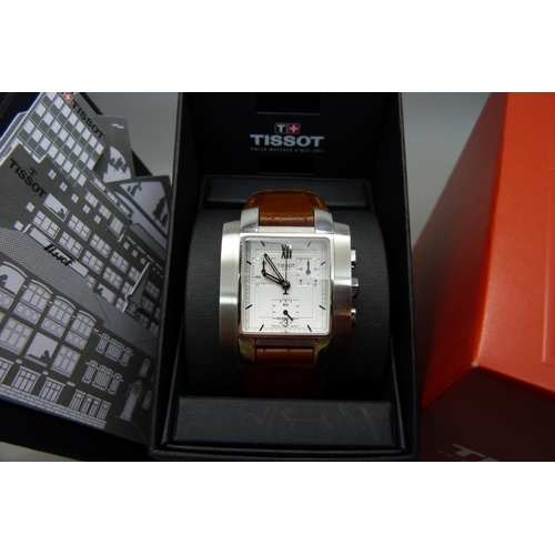 885 - A gentleman's boxed Tissot wristwatch and a gentleman's boxed Rotary wristwatch