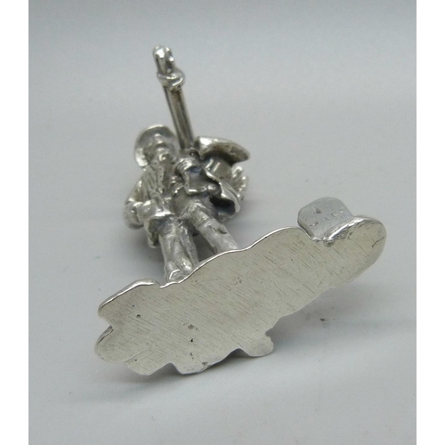 891 - A novelty silver chimney sweep menu holder, London marks