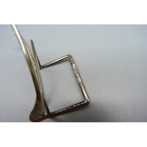 892 - A novelty silver wishbone menu holder, Chester marks