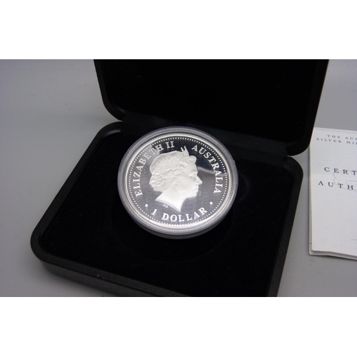 915 - An Australian silver millennium coin, 1oz 999 silver