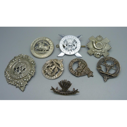 929 - A collection of Scottish Regiment military badges