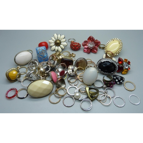 940 - Over 80 costume rings