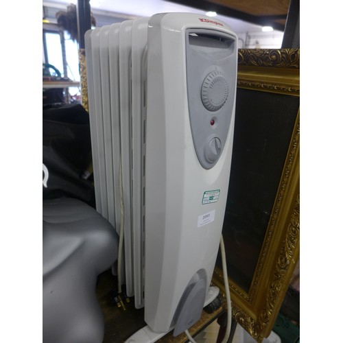 2093 - A Dimplex room heater
