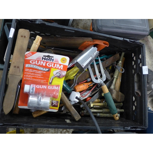 2153 - Box of tools