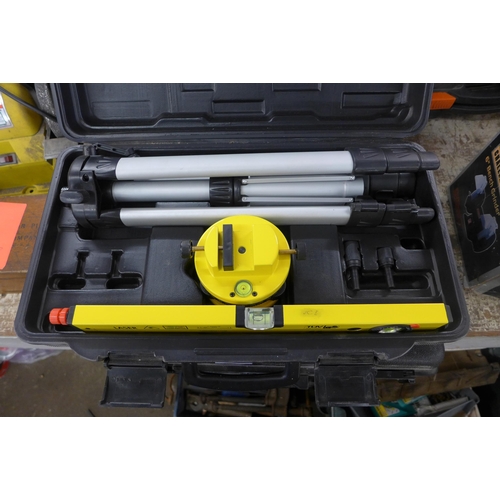 2157 - A TUV EPT.97A laser level with stand and case