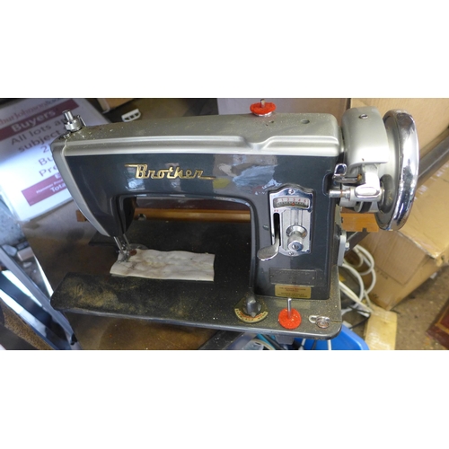 2237 - Brother sewing machine