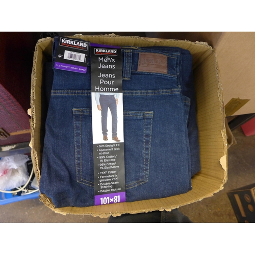 2238 - Ten pairs of men's jeans, four 40 x 32