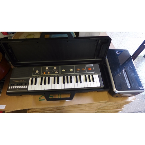 2241 - Casiotone MT-41 retro electric keyboard