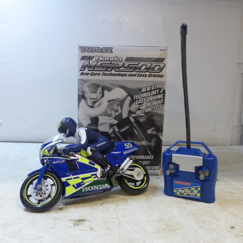 2252 - Honda NSR500 radio control car