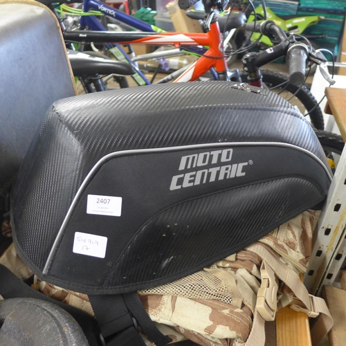 2407 - Motocentric motorbike fuel tank and camouflage motorbike bag